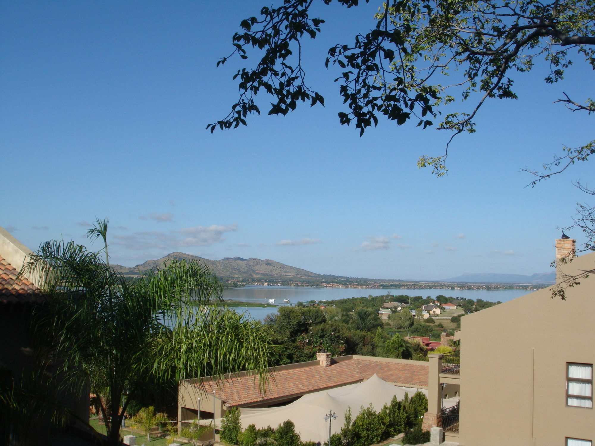 Chateau La Mer Exclusive Guesthouse & Spa Hartbeespoort Exterior photo